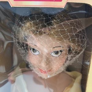 Disney PrincessCollection 16” Porcelain Doll Belle